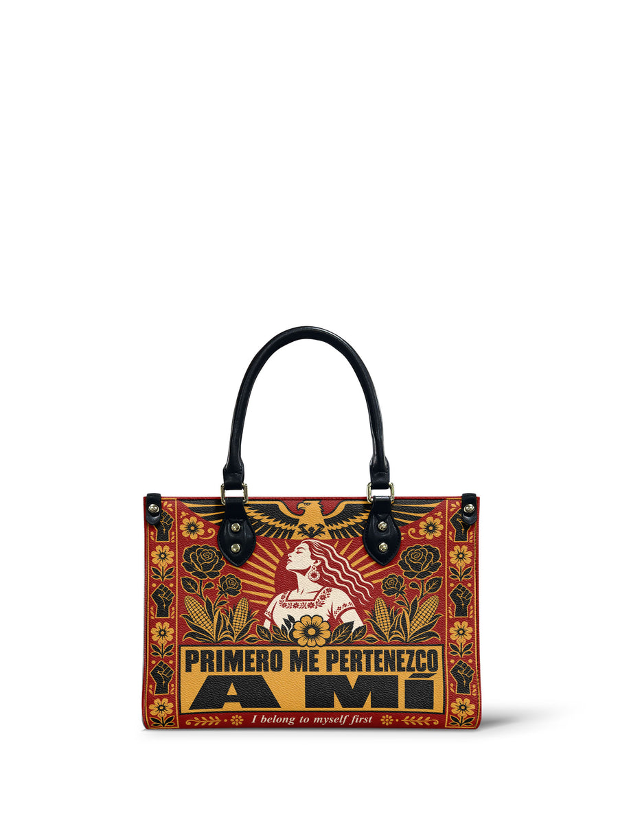 "Primero me pertenezco a mí" ver.3 Small Leather Handbag