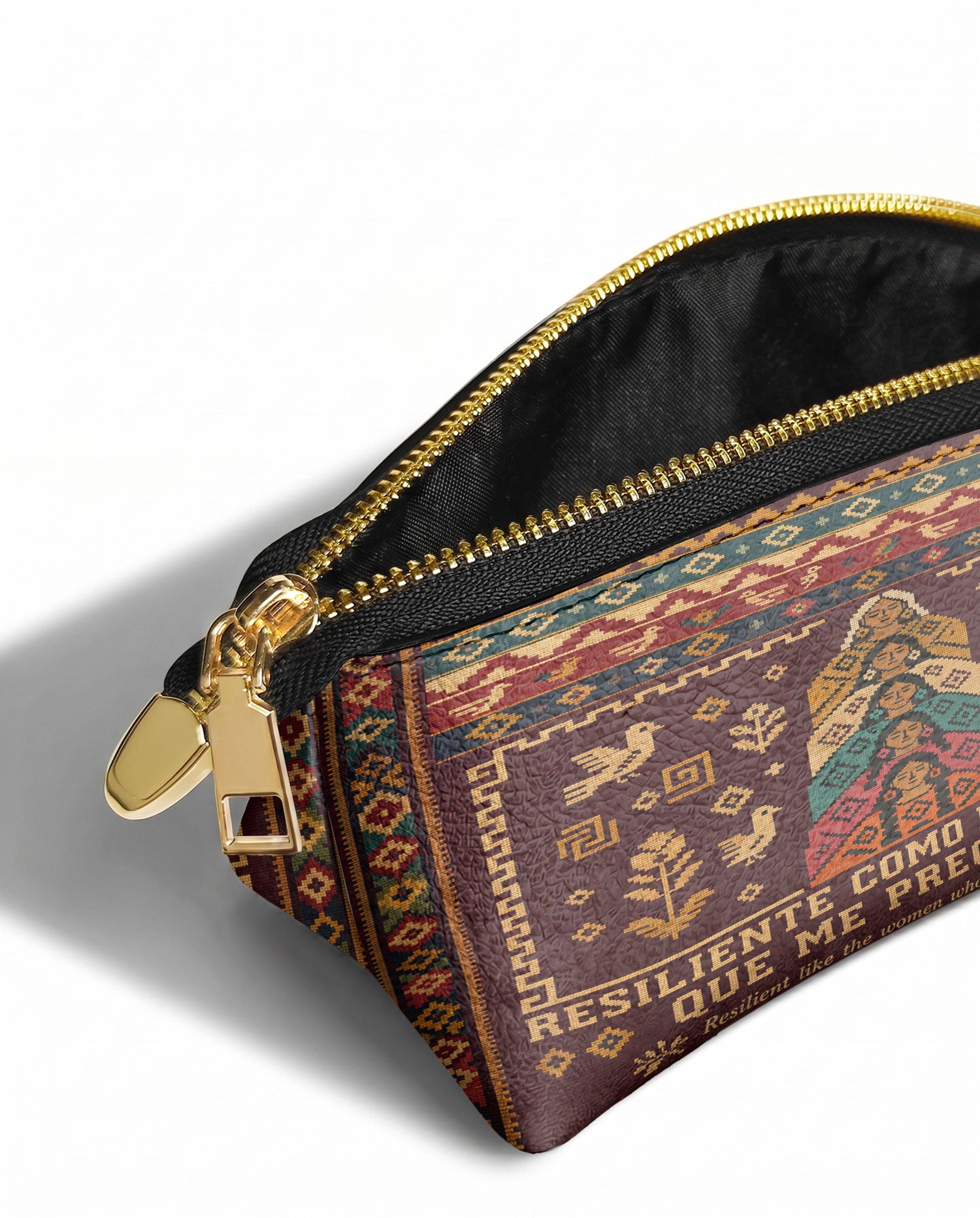 "Resiliente como las mujeres que me precedieron" ver.3 Eclipse Makeup Bag - side view | Paleta Bags