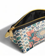 "Suave pero inquebrantable" ver.6 Eclipse Makeup Bag - side view | Paleta Bags