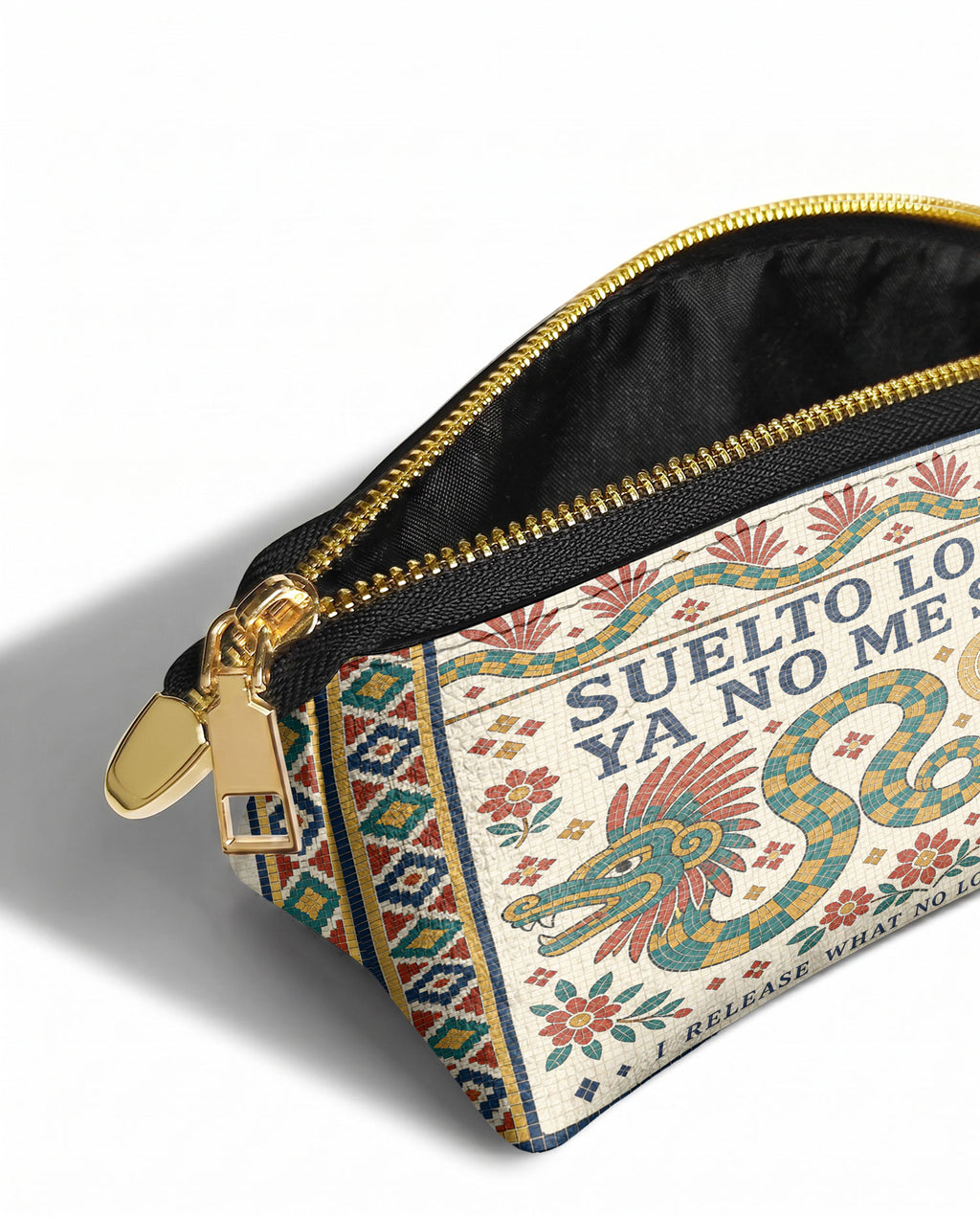 "Suelto lo que ya no me sirve" ver.1 Eclipse Makeup Bag - side view | Paleta Bags