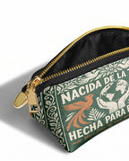 "Nacida de la tierra, hecha para el mundo" ver.3 Eclipse Makeup Bag - side view | Paleta Bags