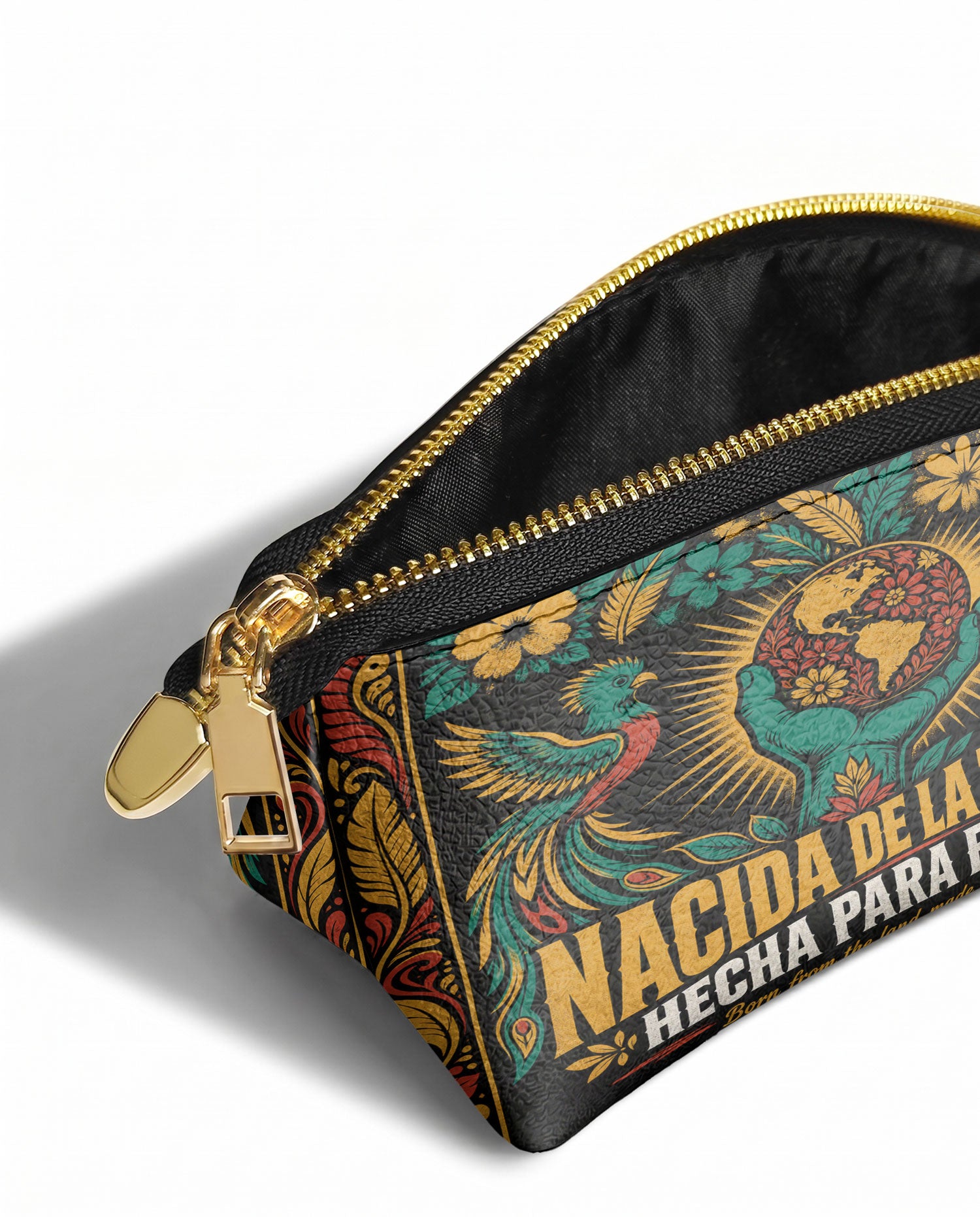 "Nacida de la tierra, hecha para el mundo" ver.4 Eclipse Makeup Bag - side view | Paleta Bags