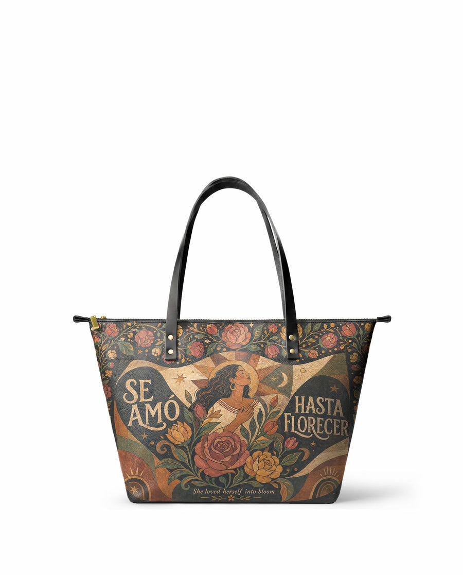 "Se amó hasta florecer" ver.2 Leather Tote Bag