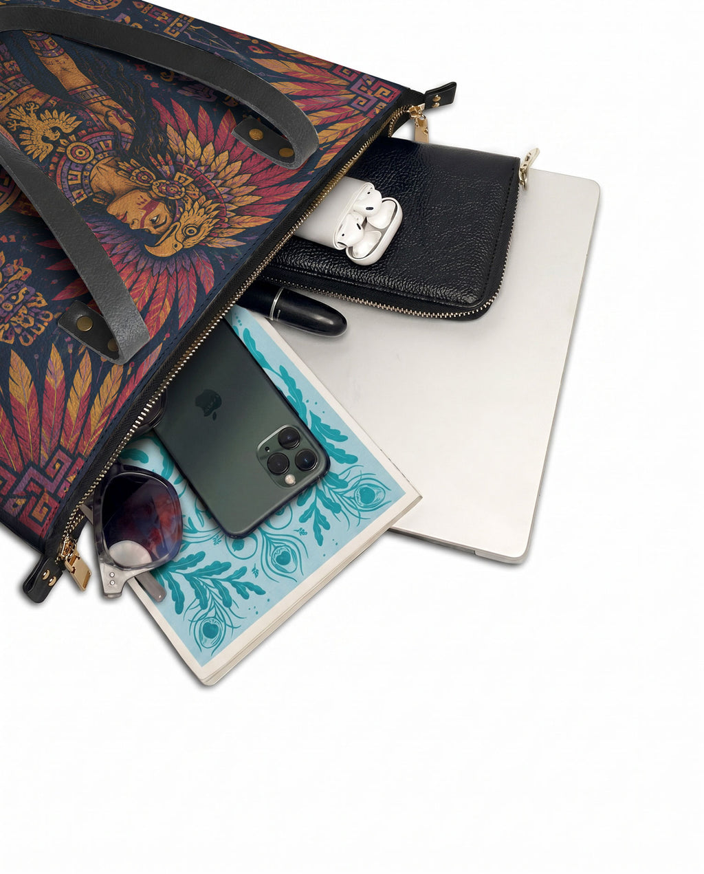 "El dolor me enseñó a ser fuerte" ver.1 Leather Tote Bag - detail | Paleta Bags