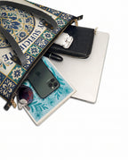 "Soy suficiente, tal y como soy" ver.8 Leather Tote Bag - detail | Paleta Bags