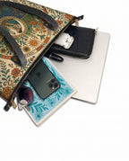 "Soy hija de la tierra" ver.1 Leather Tote Bag - detail | Paleta Bags