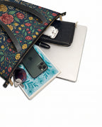 "Se amó hasta florecer" ver.6 Leather Tote Bag - detail | Paleta Bags
