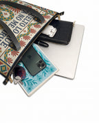 "Suelto lo que ya no me sirve" ver.1 Leather Tote Bag - detail | Paleta Bags