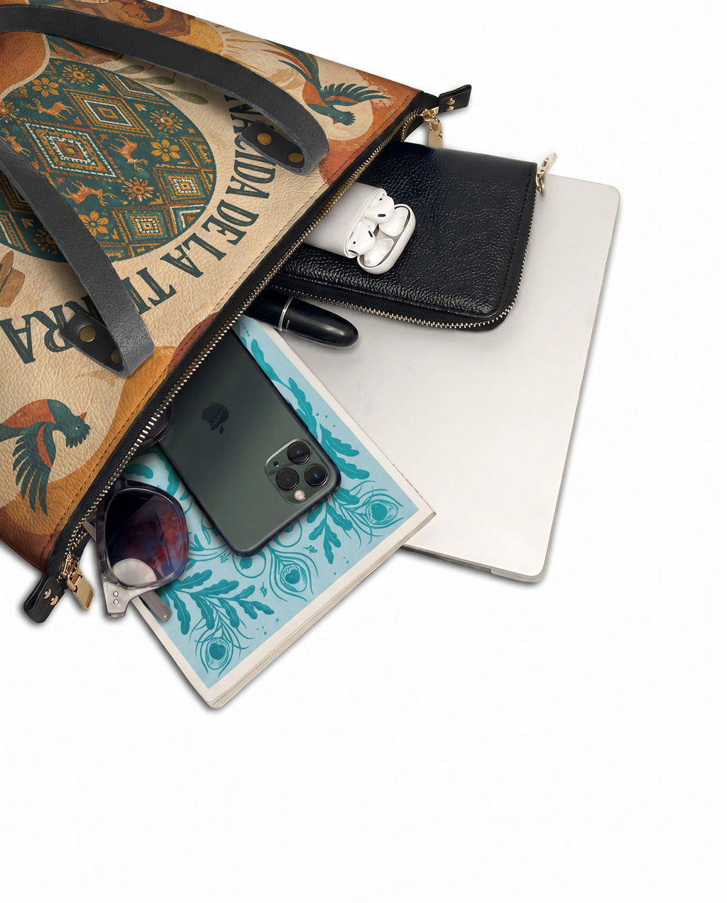 "Nacida de la tierra, hecha para el mundo" ver.1 Leather Tote Bag - detail | Paleta Bags