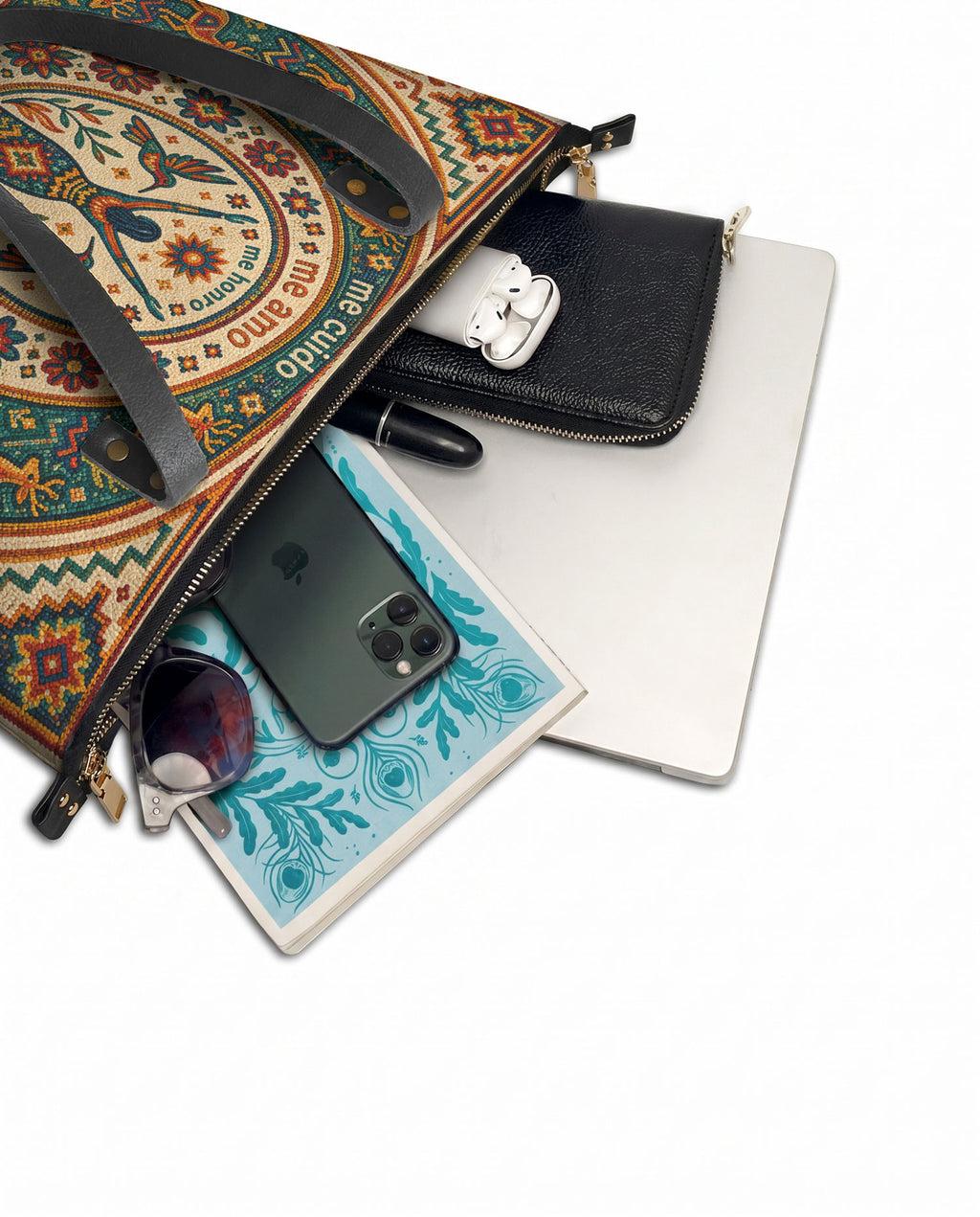 "Me cuido, me amo, me honro" ver.1 Leather Tote Bag - detail | Paleta Bags