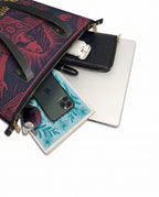 "No pido permiso para ocupar espacio" ver.2 Leather Tote Bag - detail | Paleta Bags