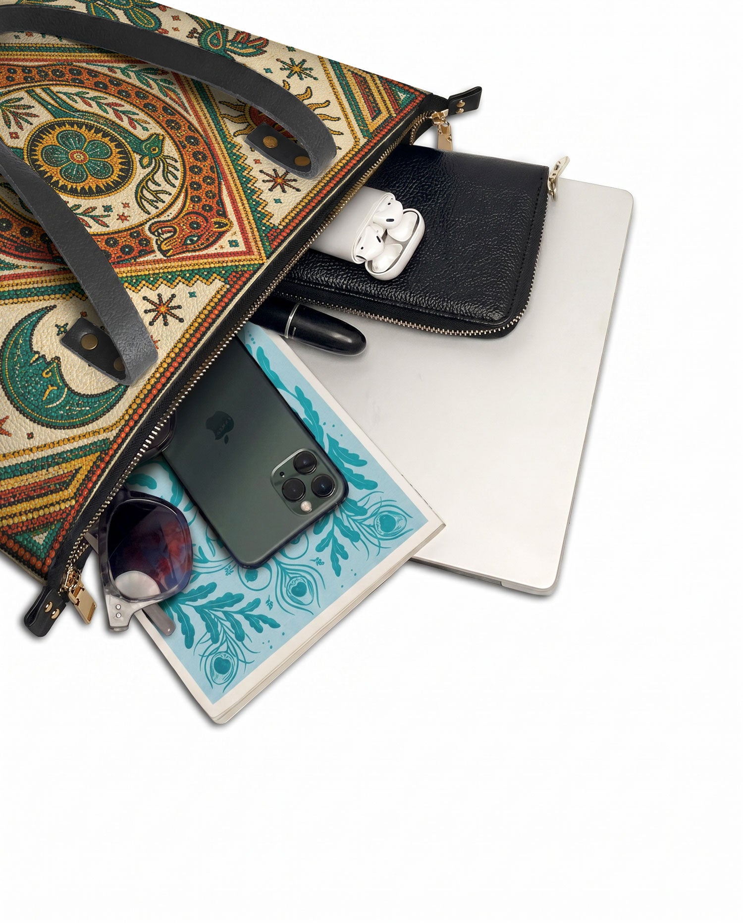 "Feroz. Arraigada. Radiante" ver.2 Leather Tote Bag - detail | Paleta Bags
