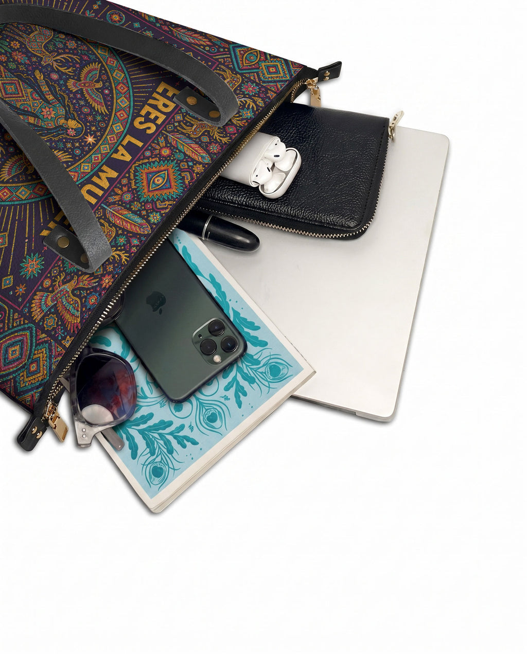 "Eres la mujer que alguna vez soñaste ser" ver.8 Leather Tote Bag - detail | Paleta Bags