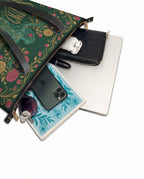 "Se amó hasta florecer" ver.3 Leather Tote Bag - detail | Paleta Bags