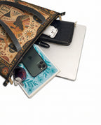 "Eres la mujer que alguna vez soñaste ser" ver.1 Leather Tote Bag - detail | Paleta Bags