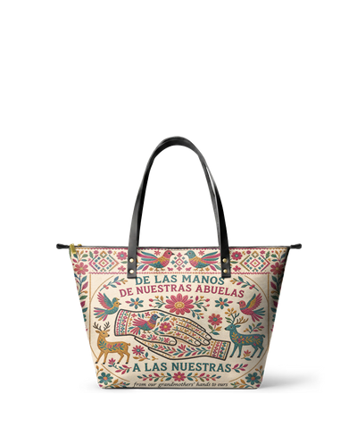 "De las manos de nuestras abuelas a las nuestras" ver.1 Leather Tote Bag