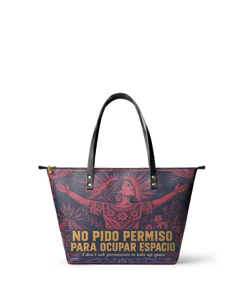 "No pido permiso para ocupar espacio" ver.2 Leather Tote Bag