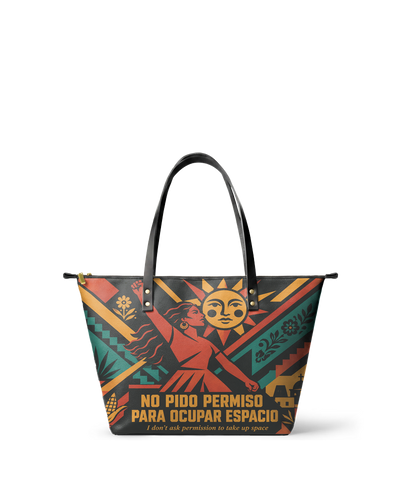 "No pido permiso para ocupar espacio" ver.1 Leather Tote Bag