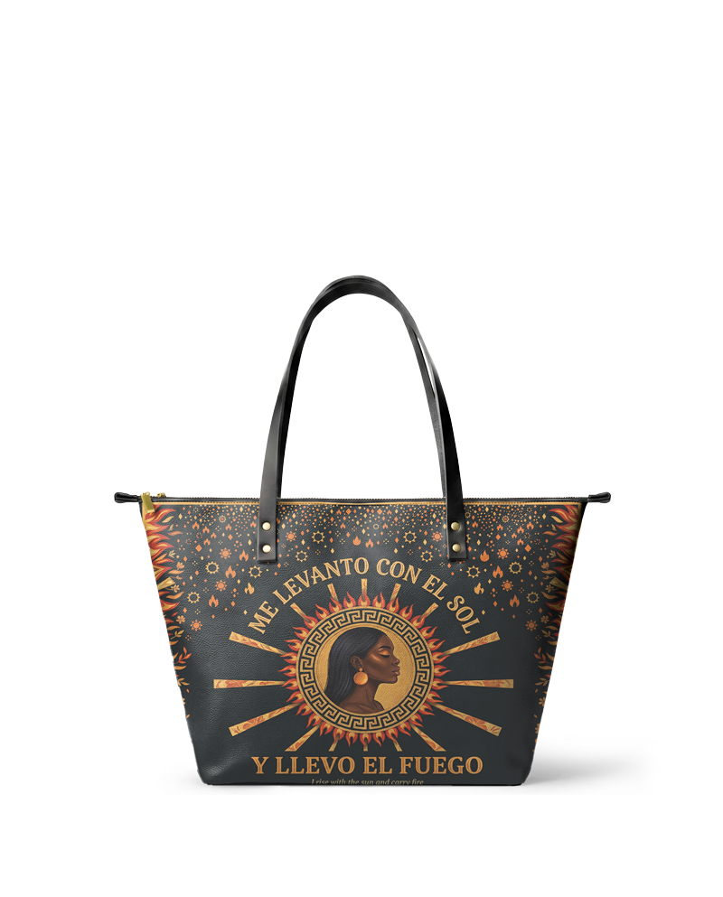 "Me levanto con el sol y llevo el fuego" ver.1 Leather Tote Bag