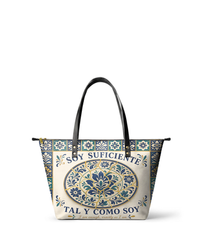 "Soy suficiente, tal y como soy" ver.8 Leather Tote Bag