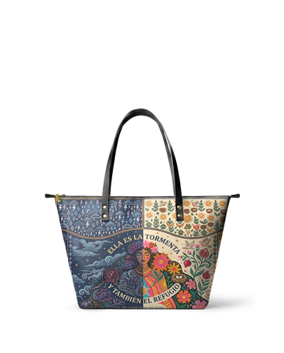 "Ella es la tormenta y también el refugio" ver.1 Leather Tote Bag