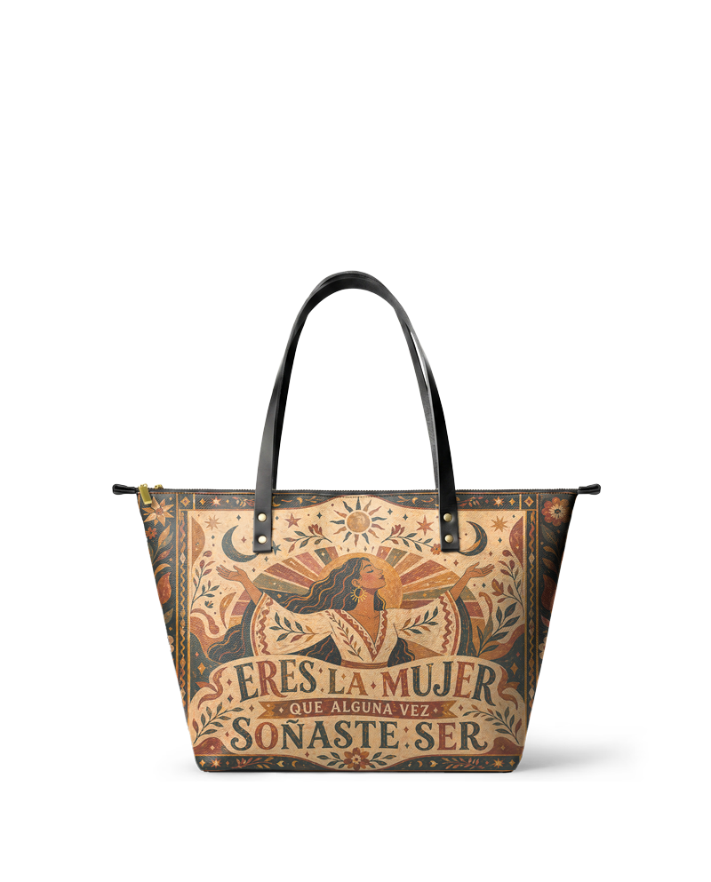 "Eres la mujer que alguna vez soñaste ser" ver.1 Leather Tote Bag