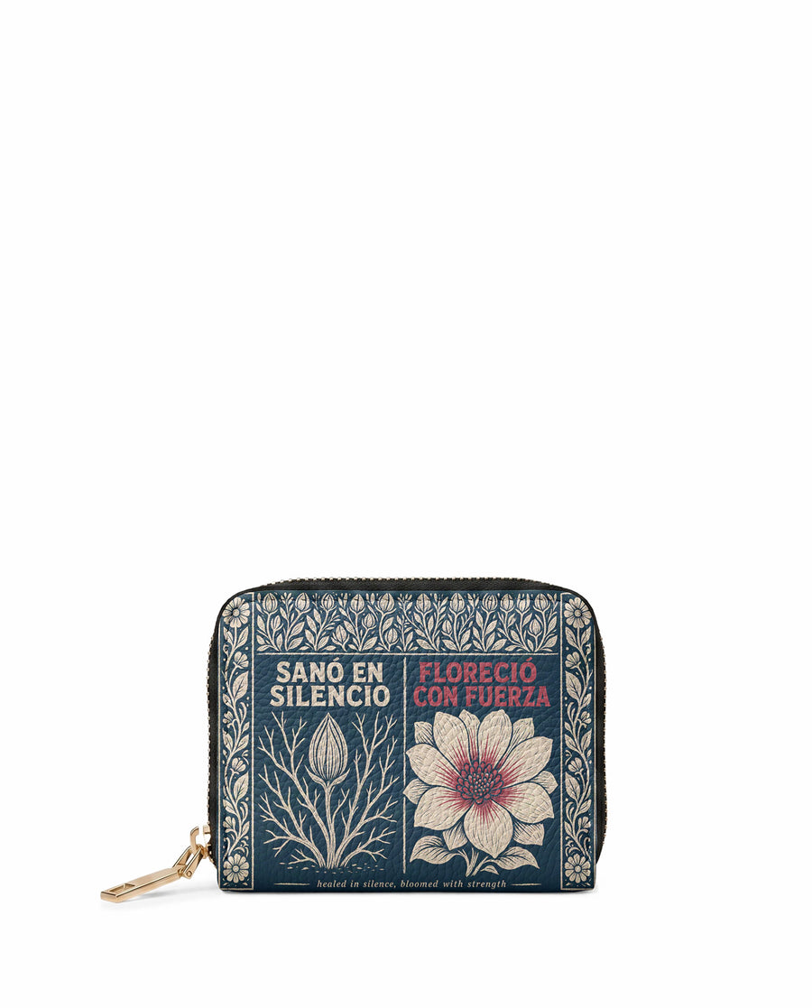 "Sanó en silencio, floreció con fuerza" ver.1 Mini Wallet
