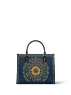 "Soy suficiente, tal y como soy" ver.7 Leather Handbag - front view | Paleta Bags