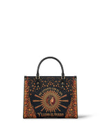"Me levanto con el sol y llevo el fuego" ver.3 Leather Handbag - front view | Paleta Bags