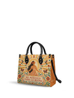 "Me merezco todo lo bueno" ver.4 Leather Handbag - side view | Paleta Bags