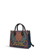 "Soy fuego que no se apaga" ver.3 Leather Handbag - side view | Paleta Bags