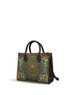 "Soy suficiente, tal y como soy" ver.10 Leather Handbag - side view | Paleta Bags