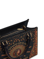 "Me levanto con el sol y llevo el fuego" ver.3 Leather Handbag - detail | Paleta Bags
