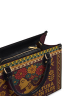 "Lleva su cultura como flores en flor" ver.4 Leather Handbag - detail | Paleta Bags