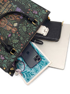 "Las mujeres poderosas crecen en jardines salvajes" ver.1 Leather Handbag - interior | Paleta Bags