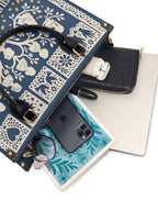 "Resiliente como las mujeres que me precedieron" ver.2 Leather Handbag - interior | Paleta Bags
