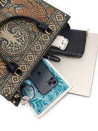 "Feroz. Arraigada. Radiante" ver.4 Leather Handbag - interior | Paleta Bags