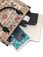 "De las manos de nuestras abuelas a las nuestras" ver.1 Leather Handbag - interior | Paleta Bags