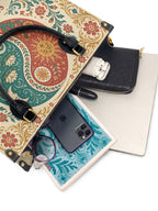 "Soy agua fluyo, me adapto, persisto" ver.5 Leather Handbag - interior | Paleta Bags