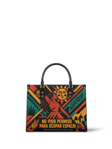 "No pido permiso para ocupar espacio" ver.1 Leather Handbag