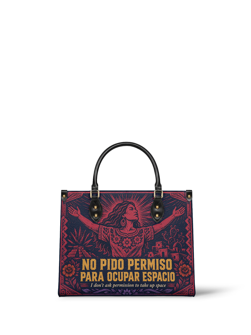 "No pido permiso para ocupar espacio" ver.2 Leather Handbag