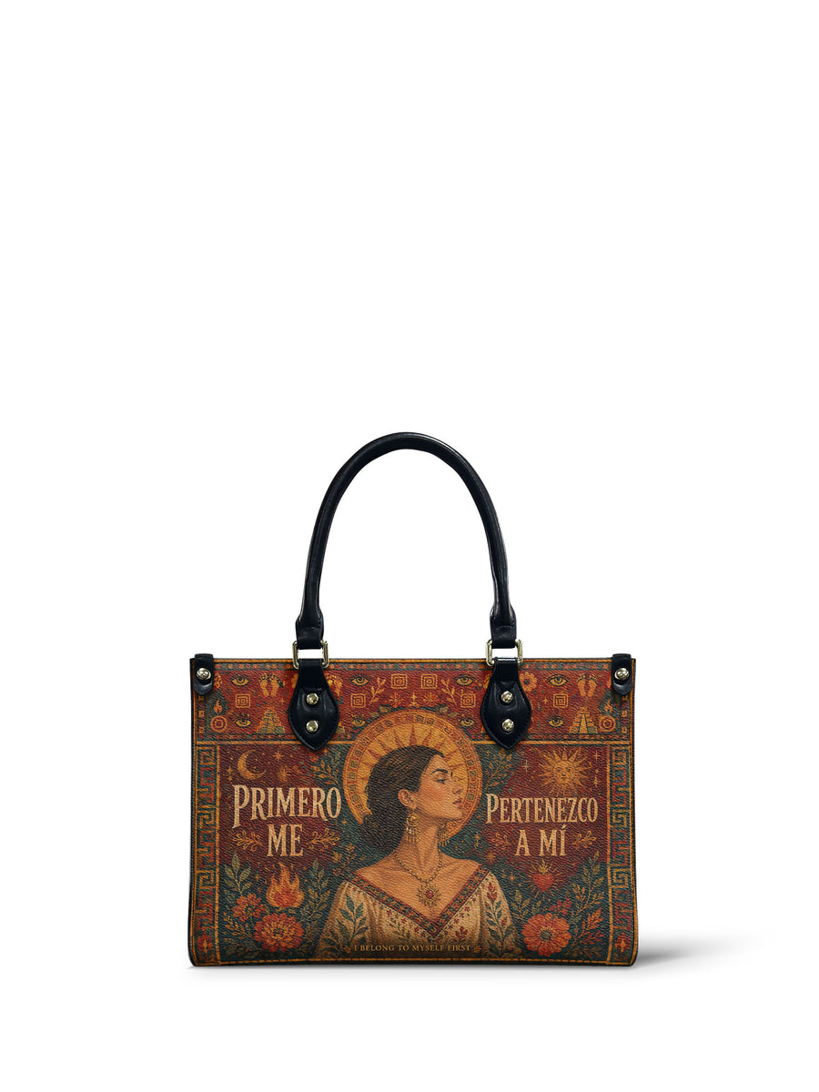 "Primero me pertenezco a mí" ver.1 Small Leather Handbag
