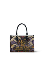 "Soy agua fluyo, me adapto, persisto" ver.2 Small Leather Handbag - front view | Paleta Bags