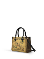 "Resiliente como las mujeres que me precedieron" ver.4 Small Leather Handbag - side view | Paleta Bags