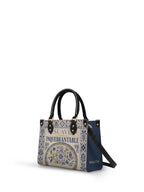 "Suave pero inquebrantable" ver.4 Small Leather Handbag - side view | Paleta Bags