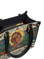 "Poderosa y Libre" ver.3 Small Leather Handbag - detail | Paleta Bags