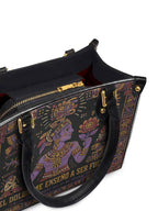 "El dolor me enseñó a ser fuerte" ver.4 Small Leather Handbag - detail | Paleta Bags