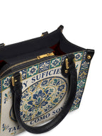 "Soy suficiente, tal y como soy" ver.8 Small Leather Handbag - detail | Paleta Bags