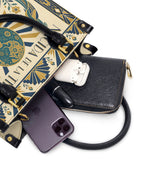 "Nacida de la tierra, hecha para el mundo" ver.2 Small Leather Handbag - interior | Paleta Bags