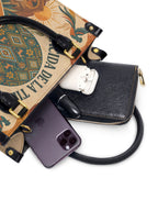 "Nacida de la tierra, hecha para el mundo" ver.1 Small Leather Handbag - interior | Paleta Bags